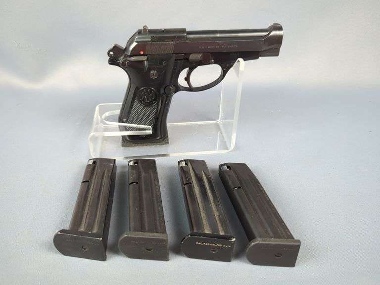 Pietro Beretta/ PW Arms 81 7.65 Cal Pistol SN# D62999W, 5 Total Mags image