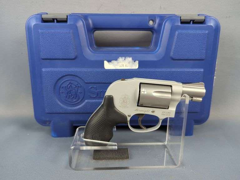 Smith & Wesson Airweight Model 638-3 .38 S&W Spl+P 5-Shot Revolver SN# CNP7203, 1 7/8" Bbl, Paperwork, In Hard Case image