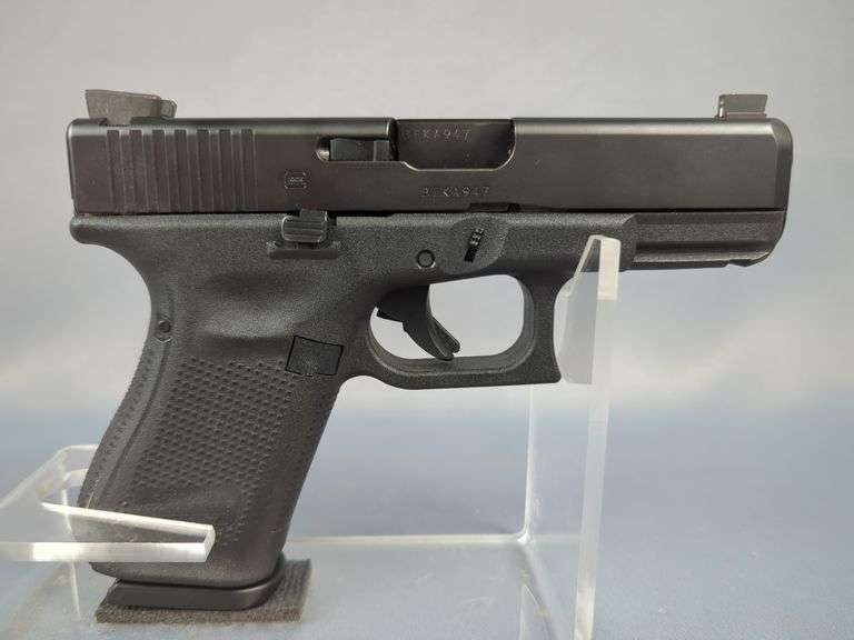 Austria Glock 19 Gen 5 9x19 Pistol SN# BFKA947 image