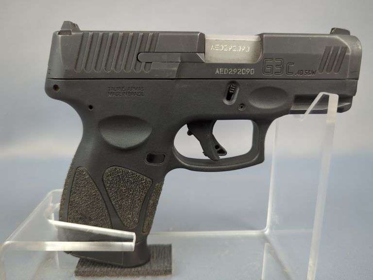 Brazil Taurus Armas/ Taurus G3C .40 S&W Pistol SN# AED292090 image