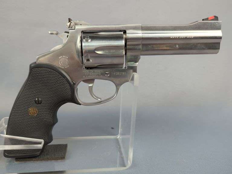 Brazil Amadeo Rossi S.A./ Interarms M971 .357 Mag 6-Shot Revolver SN# F382781 image