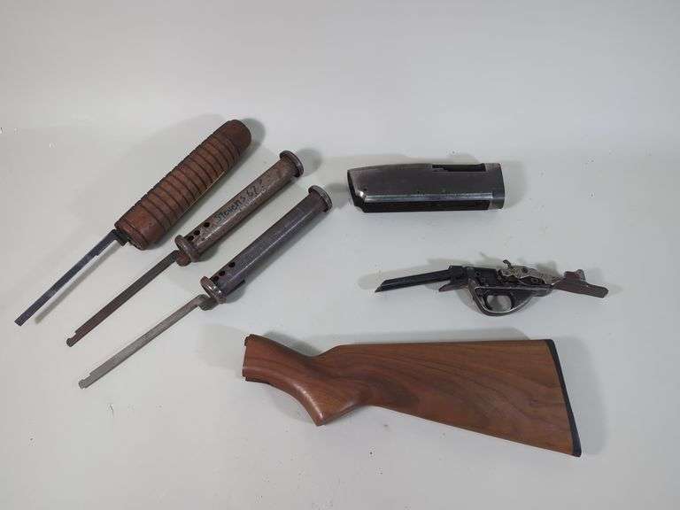 Stevens 12 ga Shotgun Receiver SN# Not Found, Stevens Shotgun Parts, Includes Receiver, Trigger Assembly, Pump Tubes, Foregrip, And Stock image