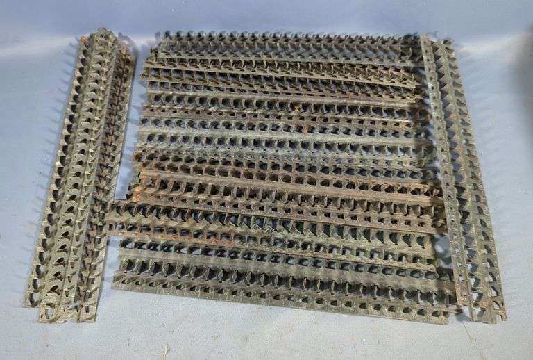 Machine Gun Stripper Clips, Qty 12 image