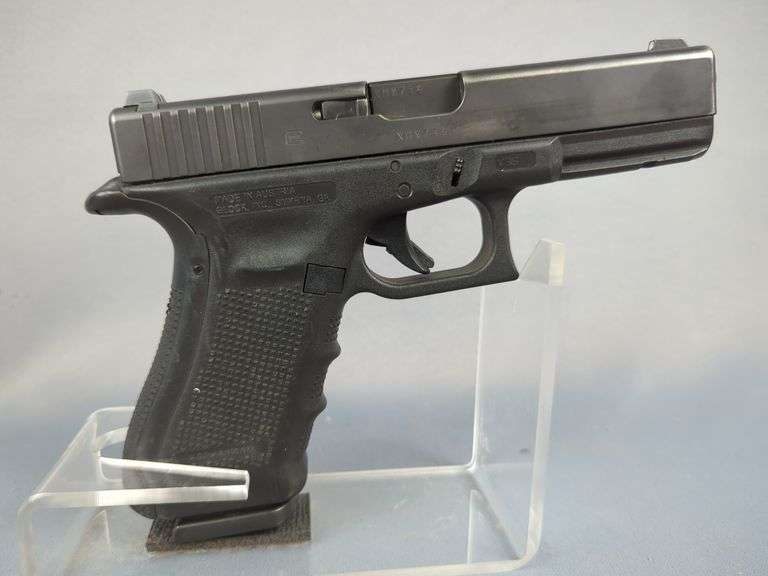 Austria Glock 22 Gen 4 .40 Cal Pistol SN# XHX754 image