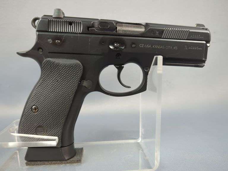 Czech Republic CZ/ CZ USA 75 P-06 .40 S&W Pistol SN# A388544 image