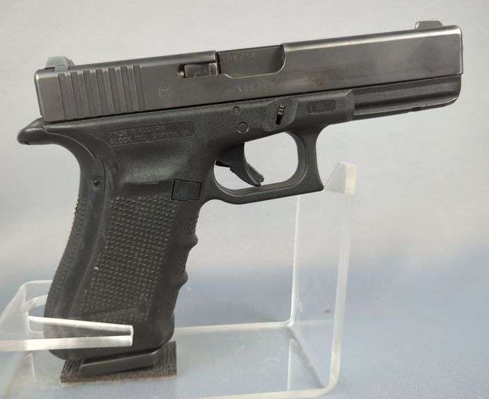 Austria Glock 22 Gen 4 .40 Cal Pistol SN# XHX754 image