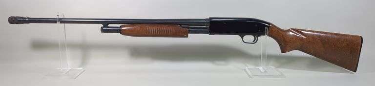 Montgomery Ward WesternField M550CD 20 ga Pump Action Shotgun SN# H446345, 28" Bbl, For 2 2/4" And 3" Shells, C-Lect Choke image