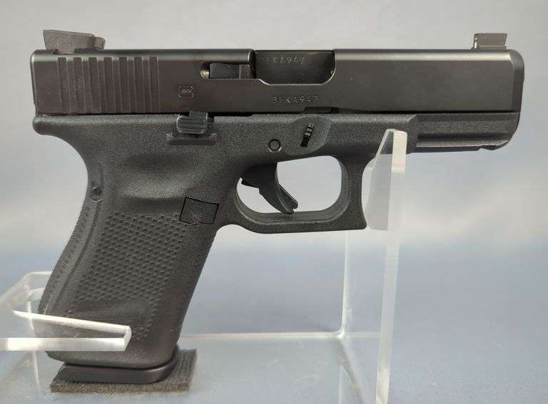 Austria Glock 19 Gen 5 9x19 Pistol SN# BFKA947 image