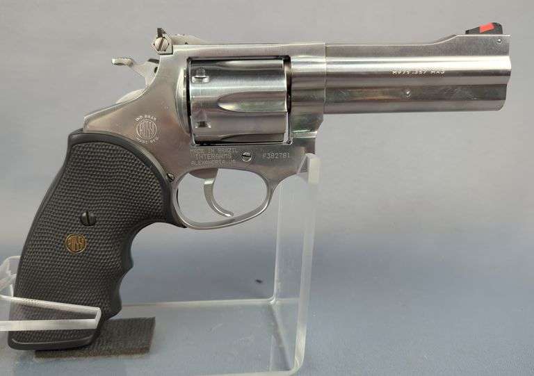 Brazil Amadeo Rossi S.A./ Interarms M971 .357 Mag 6-Shot Revolver SN# F382781 image