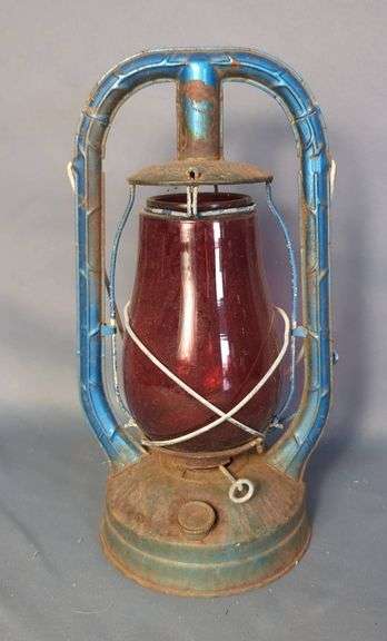 Vintage Dietz Monarch Red Glass Lantern image