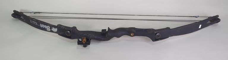 Bear Panther II Compound Bow With Tru Glo Sight, Unknown Draw And Wt image