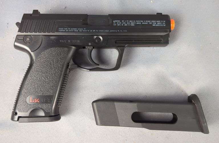 Umarex 6mm BB Pistol, HK USP Model With Extra Cartridge Magazine image