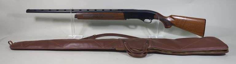 Winchester 1400 MK II 20 ga Skeet Shotgun SN# N462065, 26" Bbl, Scratching On Trigger Guard, In Soft Case image