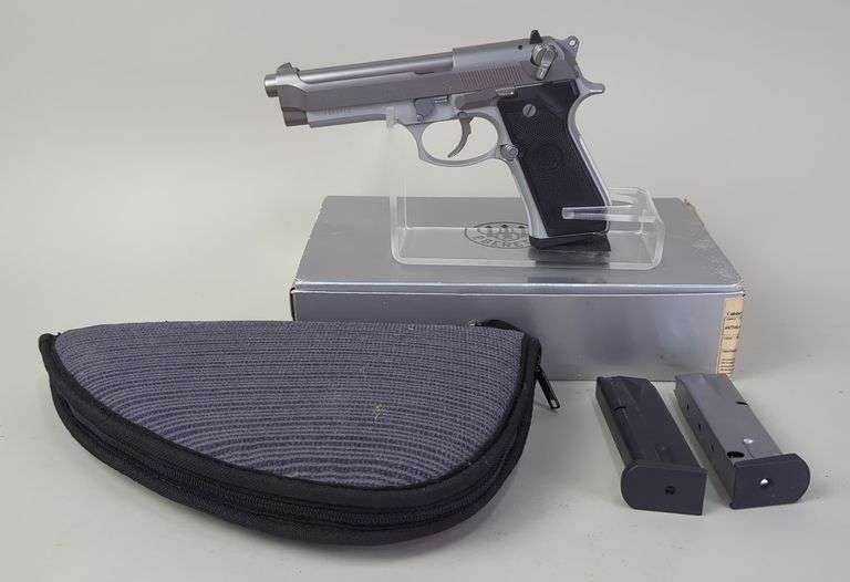 Pietro Beretta/ Beretta USA 92FS 9mm Para Pistol SN# L66371Z, 3 Total Mags, Paperwork, With Soft Case, In Original Box image