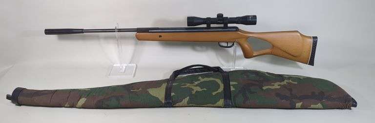 Benjamin Titan NP Model BW8M22NP .22 Cal Air Rifle SN# N14X22609, Nitro Piston, Center Point 4x32 Scope, In Soft Case image