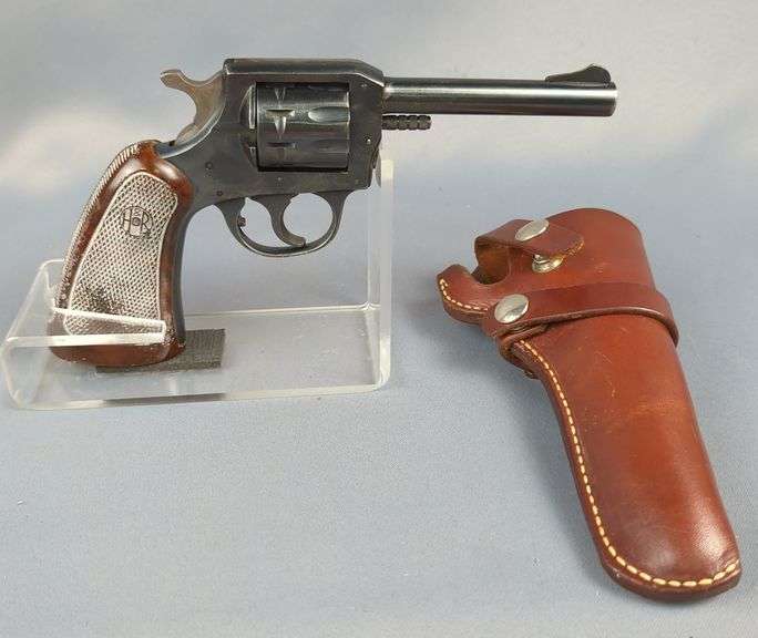 Harrington & Richardson 922 .22 Cal 9-Shot Revolver SN# M33021, In Hunter Leather Holster image