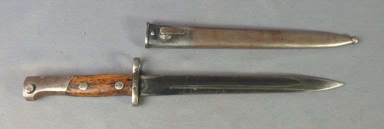 Russian Bayonet With 9.75" Blade, In Metal Scabbard image
