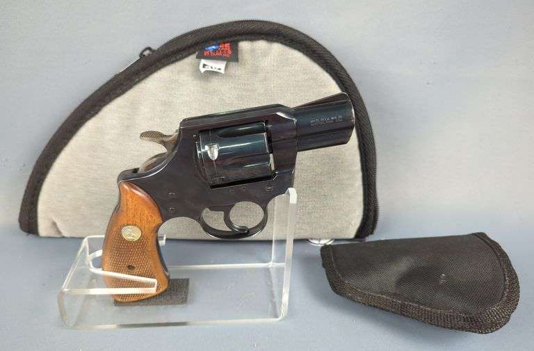 Colt Lawman Mk III .357 Mag 6-Shot Revolver SN# L18201, With Holster, In Soft Case image