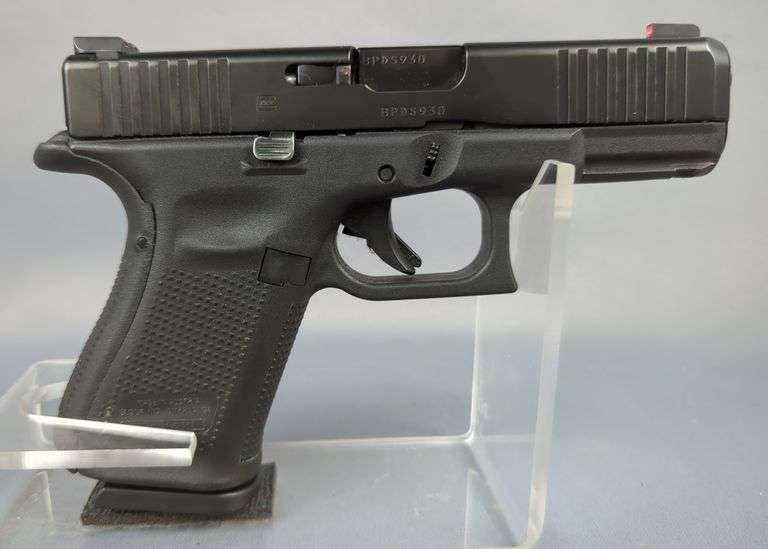 Austria Glock 19 Gen 5 9x19 Pistol SN# BPDS930 image