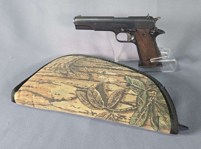 Star B Echeverria/ IAC Modelo Super 9mm Largo Pistol SN# 014012, In Soft Case image