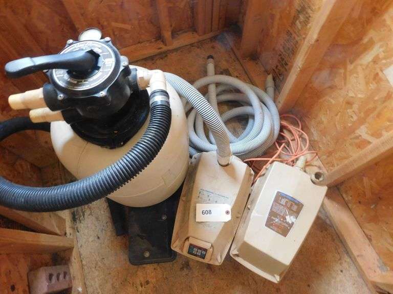 1 Hayward Vari-Flo valve, pool pump #2 and #1 115V