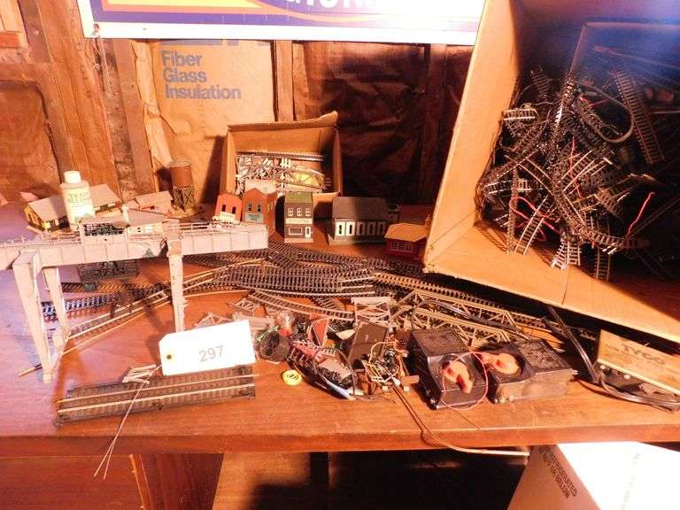 Railroad Accessories, Track, Buildings, Controllers & Track Cleaner