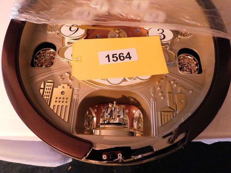 Seiko Special Collectors edition Clock w/24 melodies made w/16 Swarovski crystals, glass and plastic broken