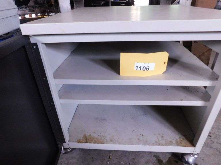 Metal Cabinet with 3 Shelves 22 1/2" x 23" x 23"