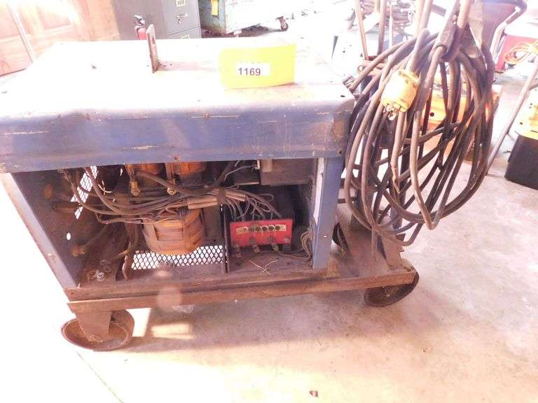 Miller Darlac 250P AC/DC Arc Welder, no leads