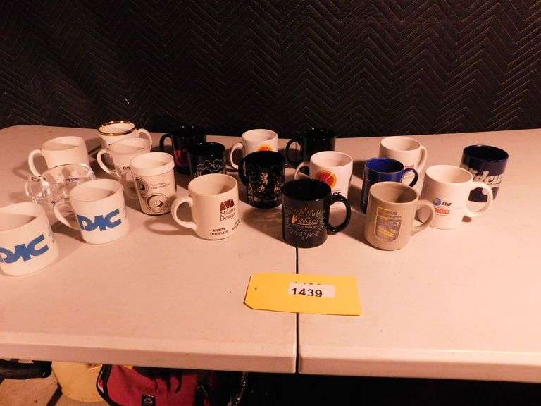 Lot of approx. 20 coffee mugs