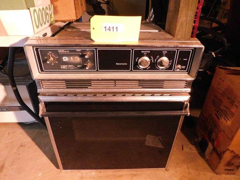Vintage Electric Kenmore slide in oven rough in 27 1/2” x 22” x 22 1/2”