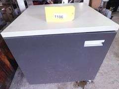 Metal Cabinet with 3 Shelves 22 1/2" x 23" x 23"