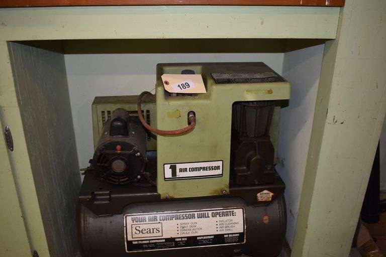 Sears 2 cylinder air compressor with hose