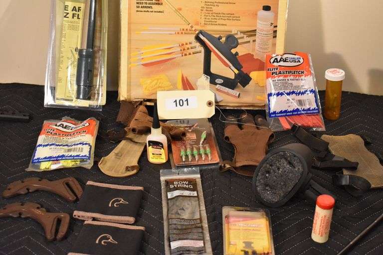 Archery equipment, glue, arrow points, bow string, fletcher, gloves, wrist guard, etc. image