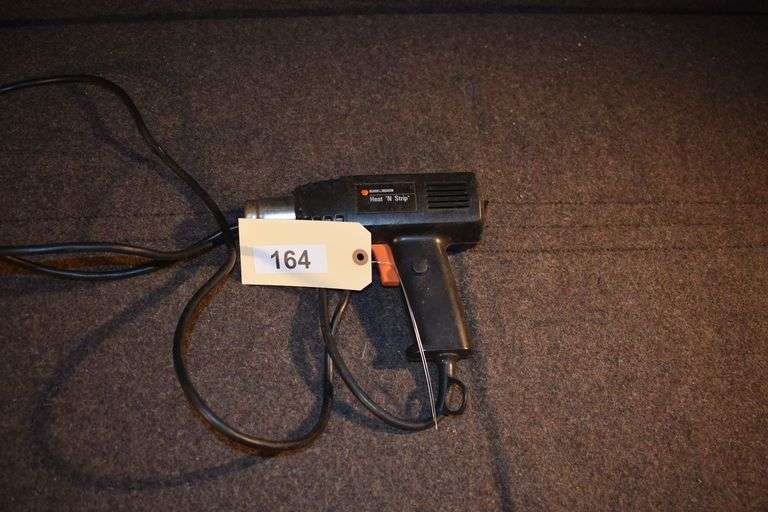 Black & Decker heat and strip gun
