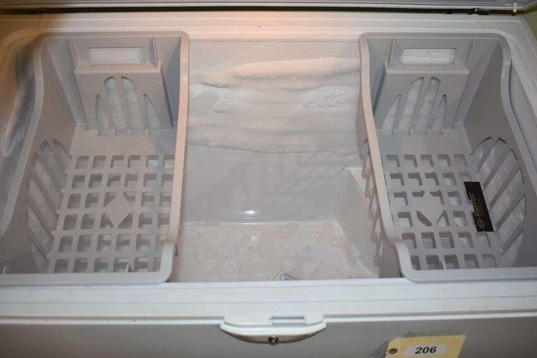 Whirlpool deep freeze 46 x 35 x 27