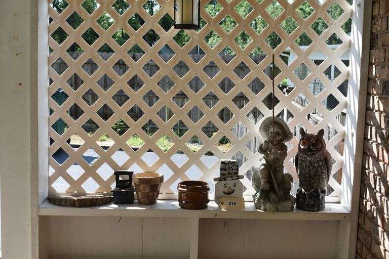 Outdoor décor