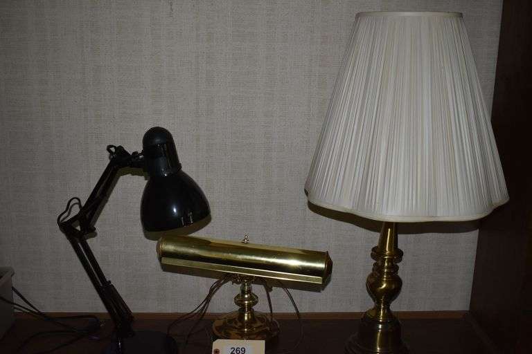 3 lamps