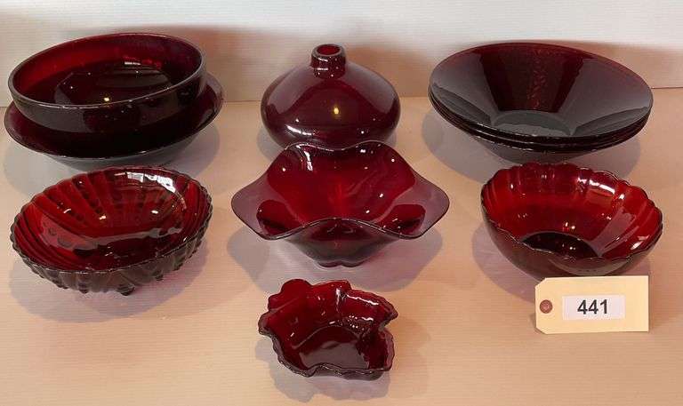 Red Glass 5 Large Bowls, 3 Medium Bowls, Small Tray, Round Vase image