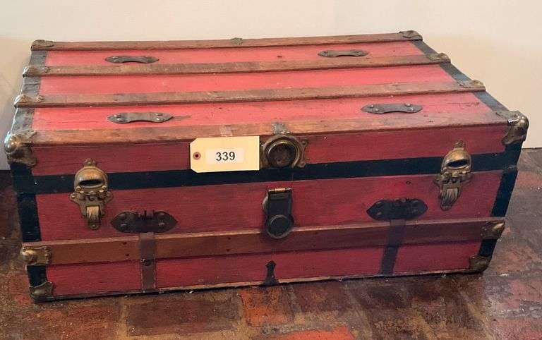 Vintage Trunk image
