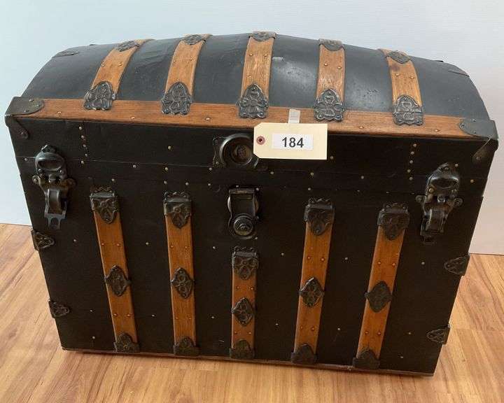 Vintage Trunk, 32"X18"X24" image