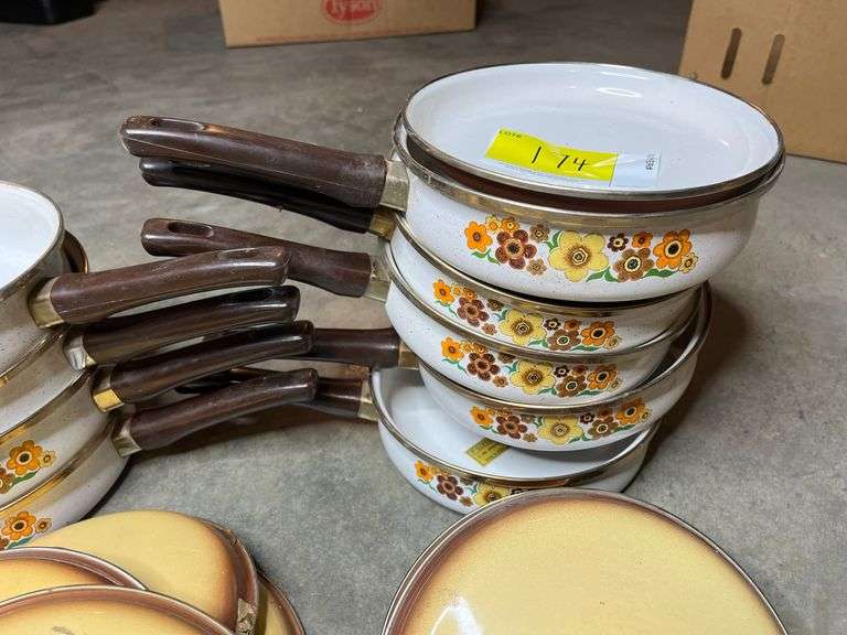 1970s Floral Cookware