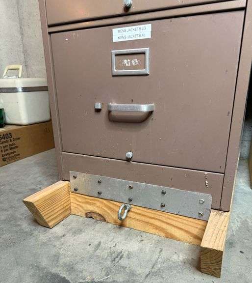 Homemade Herb Drying Cabinet