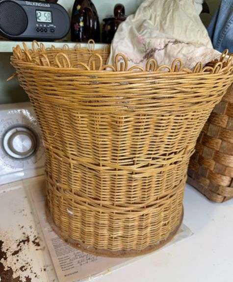 2 Baskets & Misc. Decor