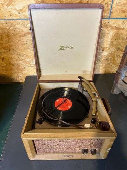Horse Shoes Brand Clothes w/ Ringer, Fruit Basket, Zenith Record Player