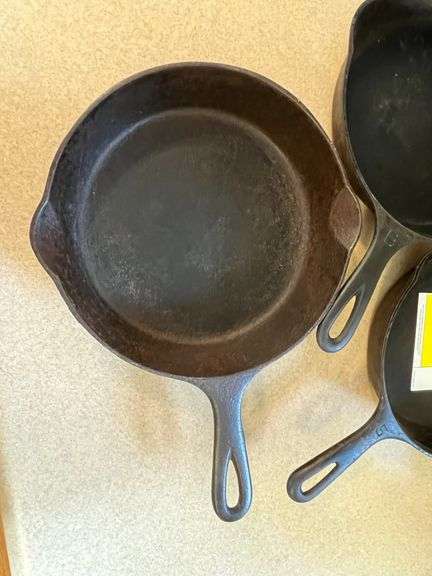 3 Cast Iron Skillets- Griswold