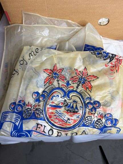Box of Linens- pillow, florals, patriotic & more