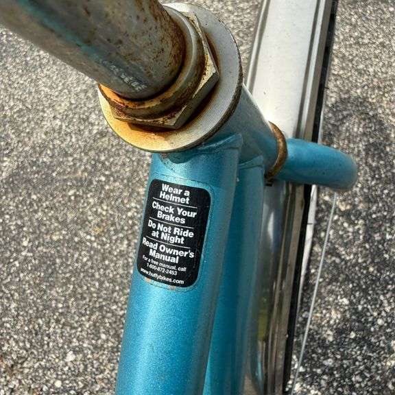 Classic Huffy Beach Cruiser Bicycle- Blue