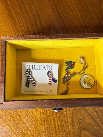 Blue Bird Clock & Jewelry Box, Assorted Holiday Jewelry, Copper Bracelet & More!