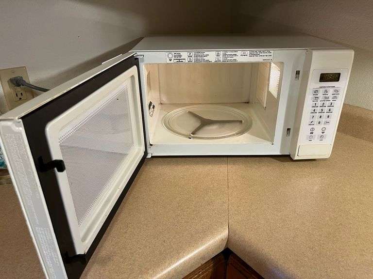 Microwave Oven